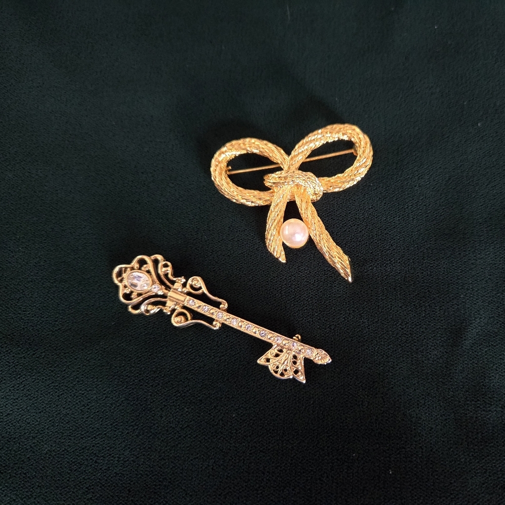 Vintage Brooches